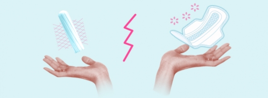 Imagem de duas mãos com um tampão à esquerda e um penso à direita. A imagem ilustra os diferentes benefícios destes produtos de proteção.